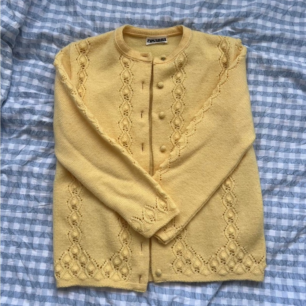 Yellow Spring Sweater - Picture 2 of 4